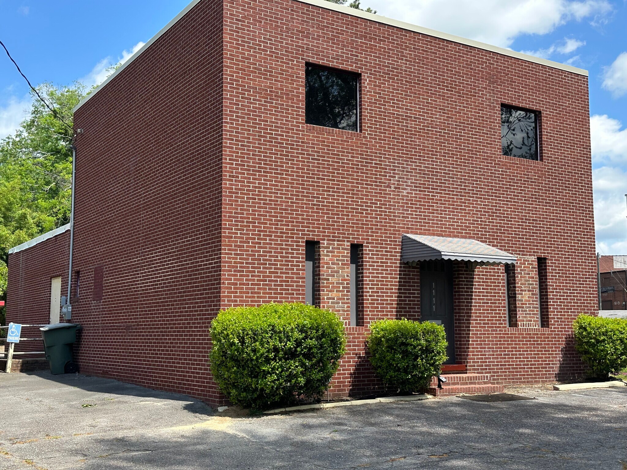 1111 Miller Ave, Columbia, SC à vendre Photo de l’immeuble– Image 1 sur 18