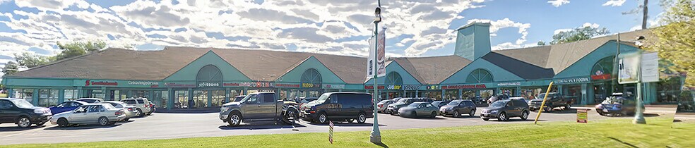 1111 Regent St, Fredericton, NB à louer - Photo principale – Image 1 sur 3