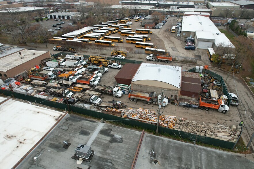 7306 Central Park Ave, Skokie, IL à vendre - Photo principale – Image 1 sur 4