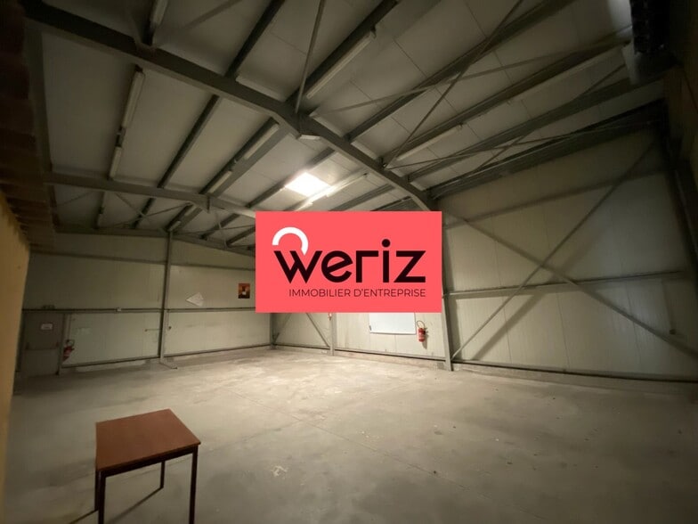 Industriel/Logistique dans Martigues à louer - Photo de l’immeuble – Image 3 sur 10