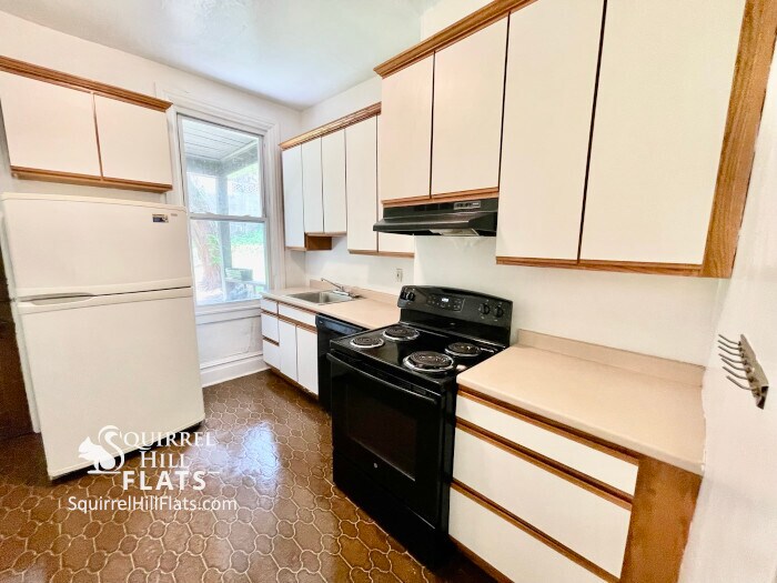 5706 Darlington Rd, Pittsburgh, PA à vendre - Photo de l’immeuble – Image 2 sur 8