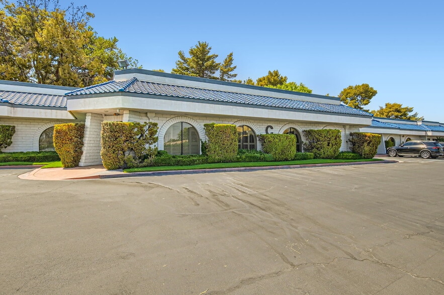 601 S Rancho Dr, Las Vegas, NV à vendre - Photo de l’immeuble – Image 2 sur 10