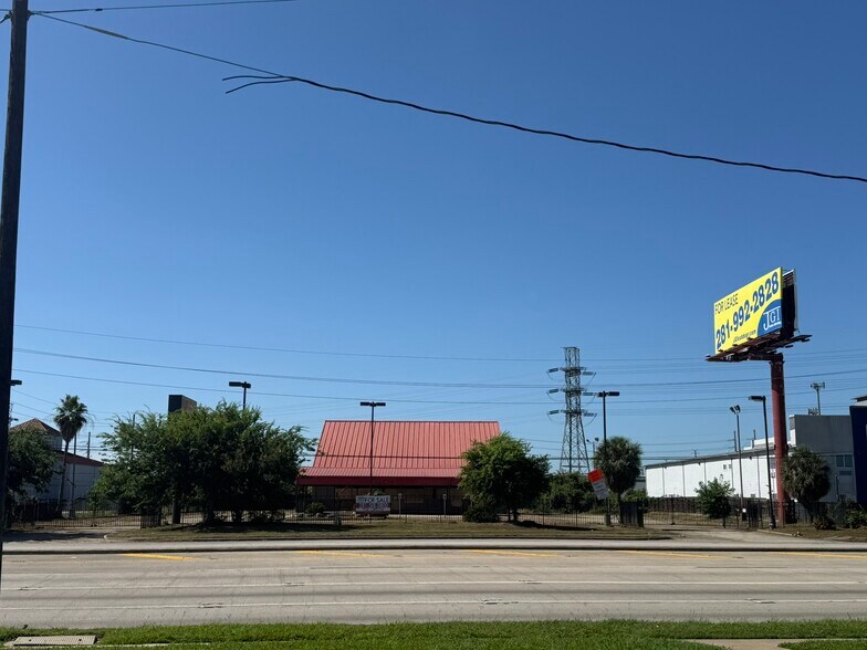 Farm to Market 1960 Road, Houston, TX à louer - Photo de l’immeuble – Image 2 sur 17