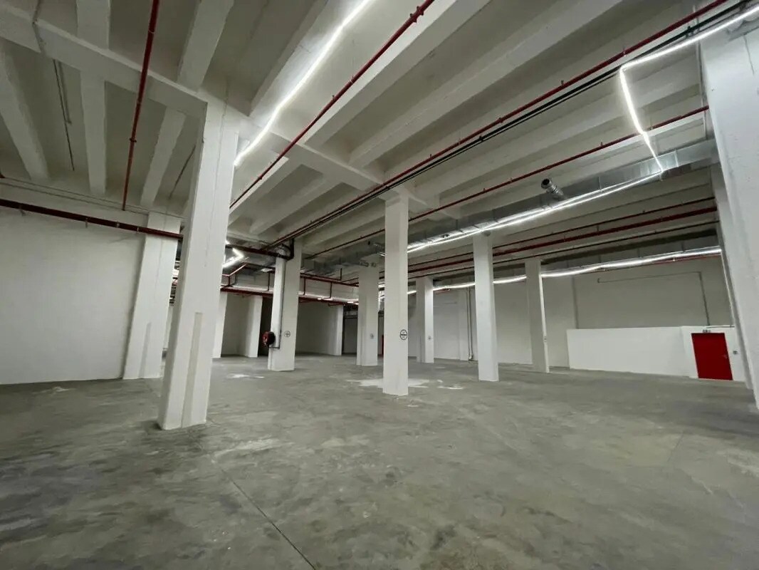 Industriel/Logistique dans Paris à louer Photo de l’immeuble– Image 1 sur 7