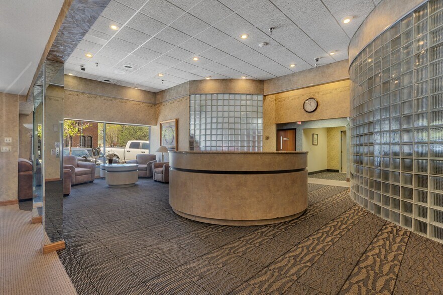 14 7th Ave N, Saint Cloud, MN à vendre - Photo de l’immeuble – Image 3 sur 31