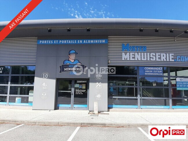 Plus de détails pour Local commercial à louer