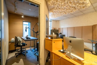 928 Broadway, New York, NY à louer Photo intérieure– Image 2 sur 7