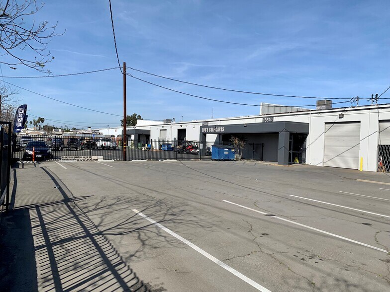 15610-15630 S Figueroa St, Gardena, CA à louer - Photo de l’immeuble – Image 2 sur 28