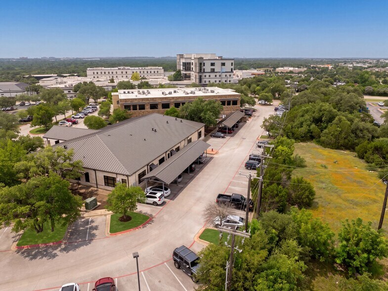 16040 Park Valley Dr, Round Rock, TX à vendre - Photo de l’immeuble – Image 3 sur 8