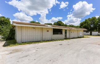 Plus de détails pour 321 Linda Dr, San Marcos, TX - Local commercial à vendre