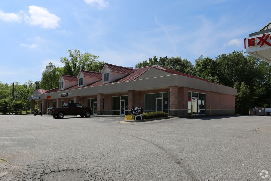 11242 Cumming Hwy, Canton, GA à louer - Photo principale – Image 1 sur 3