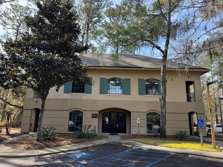 4 Dunmore Ct, Hilton Head Island, SC à louer - Photo de l’immeuble – Image 2 sur 23