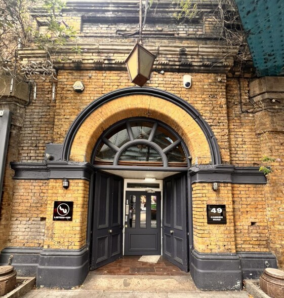 Camden Rd, Londres à louer - Photo principale – Image 1 sur 7