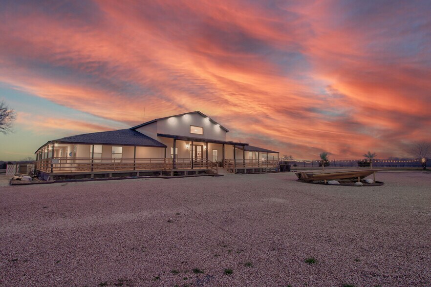 550 County Road 297, Gainesville, TX à vendre - Photo de l’immeuble – Image 2 sur 82