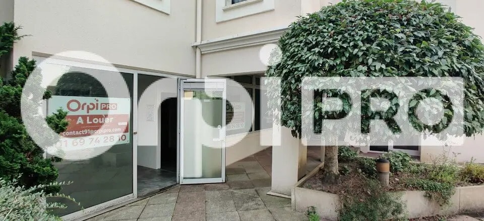 Local d’activités dans Verrières-le-Buisson à louer - Photo de l’immeuble – Image 1 sur 9