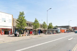 Plus de détails pour Kingswood, Kingswood - Local commercial à louer