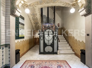 Carrer De La Diputació, 246, Barcelone, Barcelona à louer Hall d’entrée– Image 2 sur 8