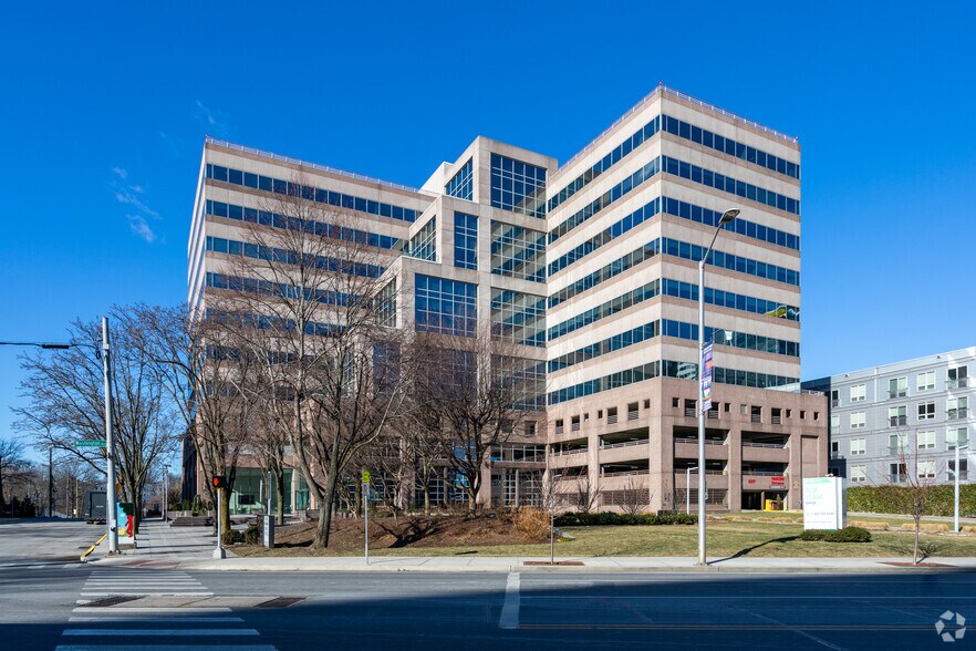 750 Washington Blvd, Stamford, CT à louer - Photo de l’immeuble – Image 1 sur 3