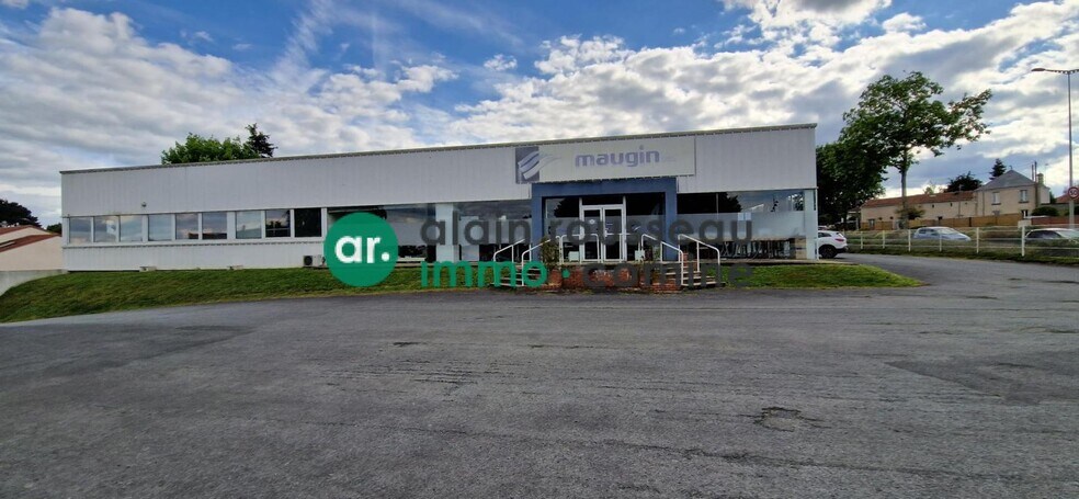 Local commercial dans Cholet à louer - Photo de l’immeuble – Image 1 sur 15