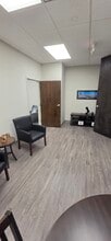 4675 N Shallowford Rd, Dunwoody, GA à louer Photo intérieure– Image 2 sur 7