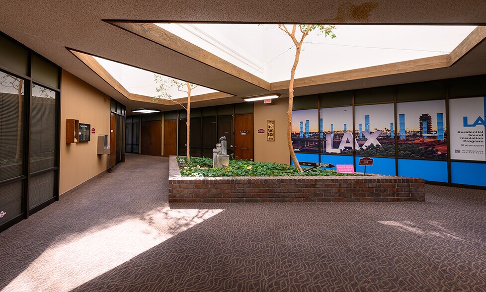 9100 S Sepulveda Blvd, Los Angeles, CA à louer - Photo intérieure – Image 3 sur 14