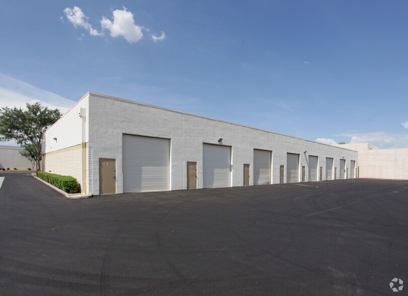 3815 E Grove St, Phoenix, AZ à louer - Photo de l’immeuble – Image 3 sur 3