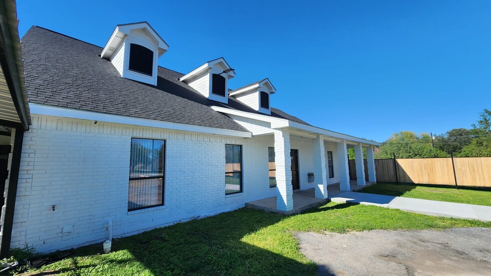 2313 Citrus Ln, Mission, TX à louer - Photo de l’immeuble – Image 2 sur 12