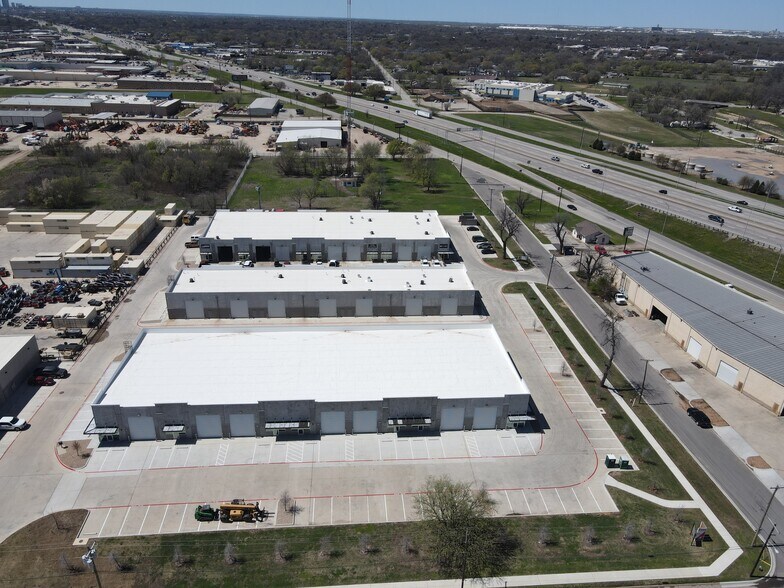5920 Lower Birdville Rd, Haltom City, TX à louer - Photo de l’immeuble – Image 1 sur 5