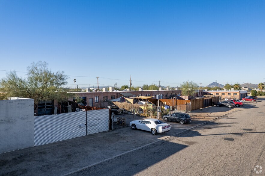 2002-2044 E 14th St, Tucson, AZ à louer - Photo de l’immeuble – Image 1 sur 5