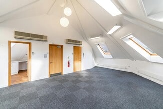 Plus de détails pour Bakewell Rd, Peterborough - Bureau/Local commercial à louer