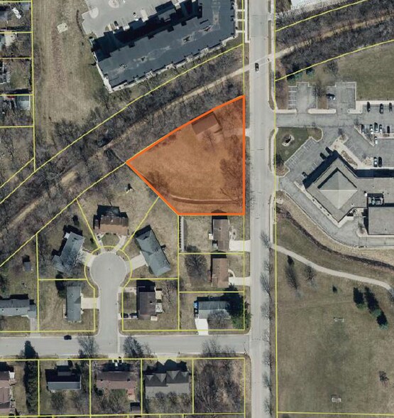 106 Lincoln St, Verona, WI à vendre - Photo de l’immeuble – Image 1 sur 1