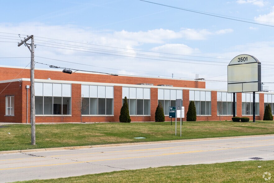 3501 Mount Prospect Rd, Franklin Park, IL à vendre - Photo de l’immeuble – Image 1 sur 6