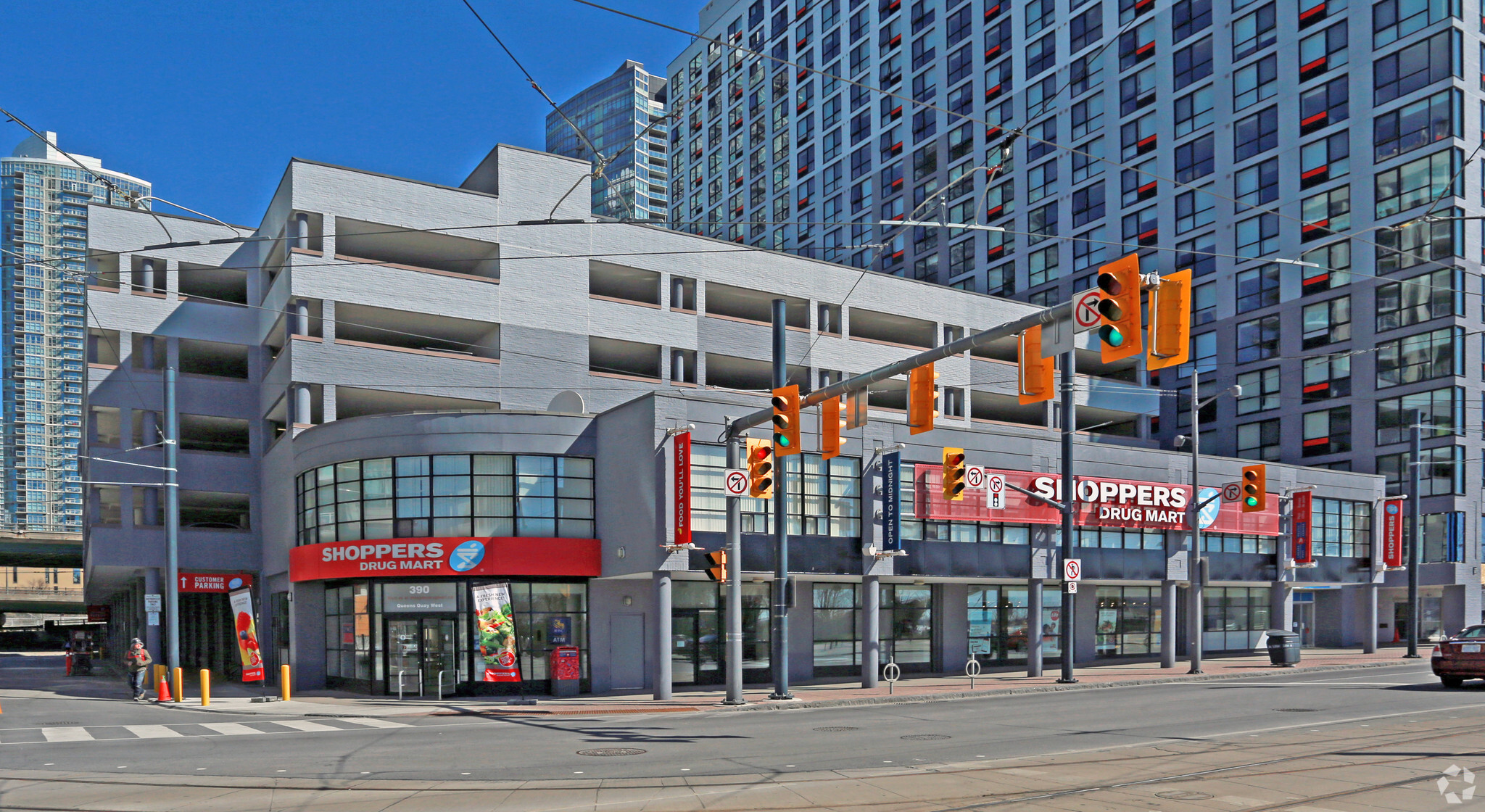 390 Queens Quay W, Toronto, ON à louer Photo principale– Image 1 sur 4