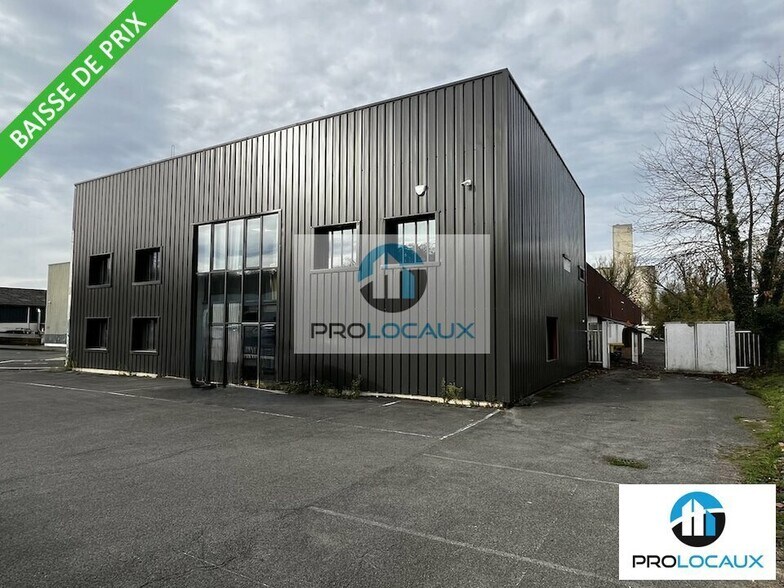 Local d'activités dans Creil à vendre - Photo de l’immeuble – Image 2 sur 12