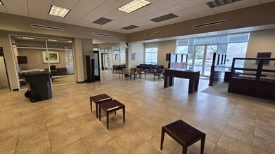 7750 N Wickham Rd, Melbourne, FL à louer Photo intérieure– Image 1 sur 6