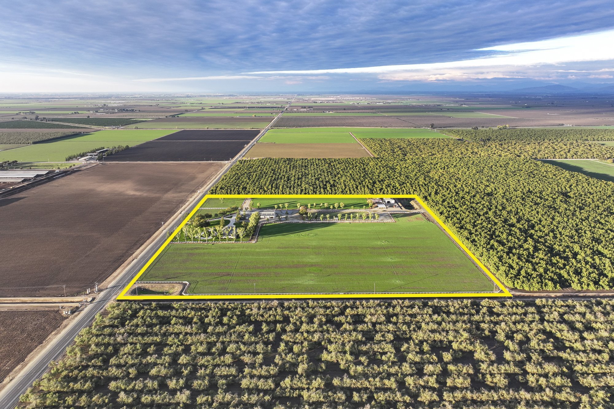16500 Road 152, Tulare, CA à vendre Photo principale– Image 1 sur 43