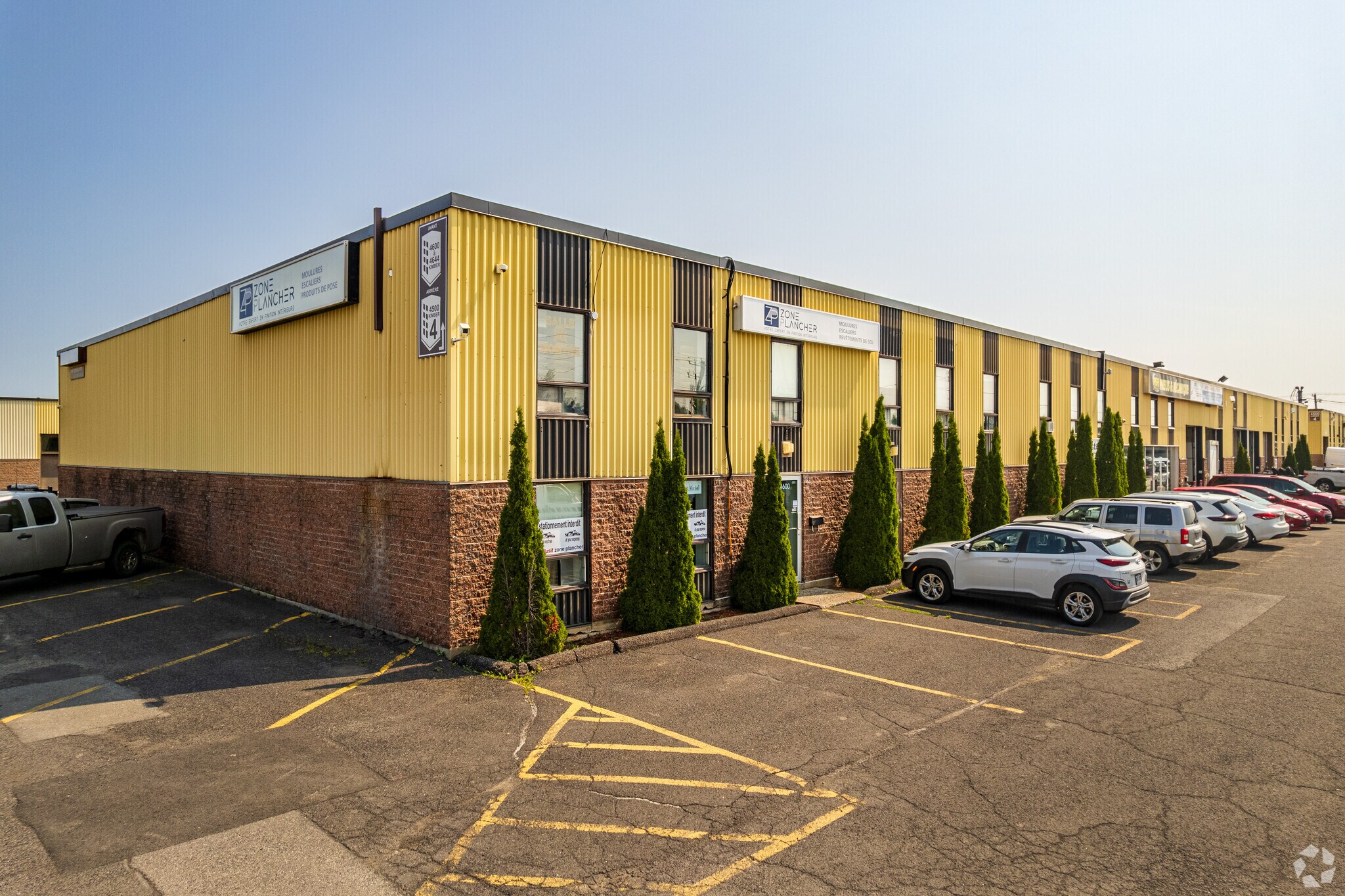 3400 Boul Losch, Saint-hubert, QC à louer Photo de l’immeuble– Image 1 sur 12