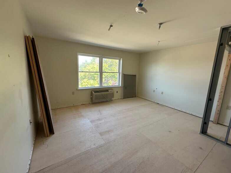 659 Broad St, Emmaus, PA à vendre - Photo de l’immeuble – Image 2 sur 14