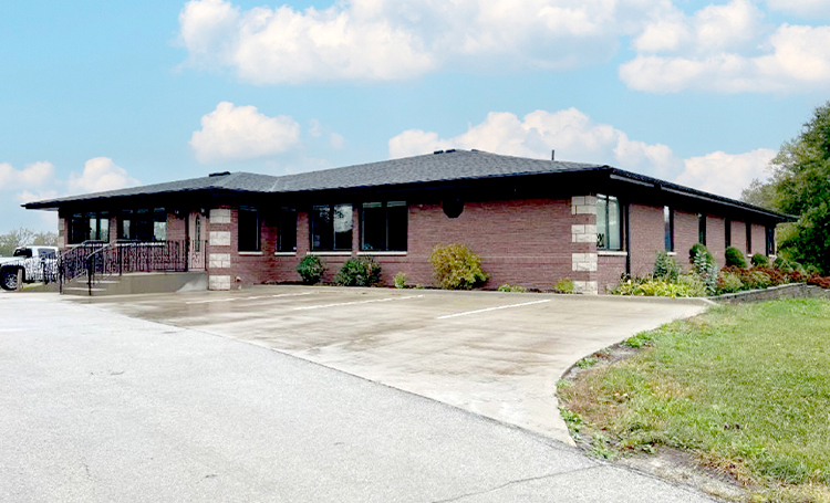 820 W Summit St, Winterset, IA à vendre Photo principale– Image 1 sur 20
