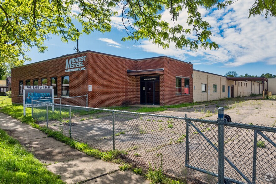1820 Lake St, Kalamazoo, MI à vendre - Photo de l’immeuble – Image 1 sur 6