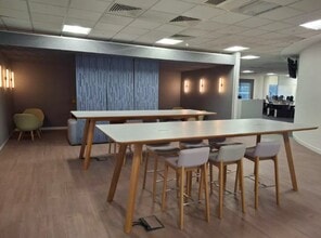 Basingstoke Rd, Reading à louer Photo intérieure– Image 2 sur 8