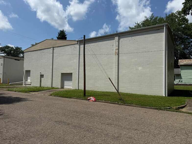1343 Putnam Ave, Zanesville, OH à louer - Photo de l’immeuble – Image 2 sur 8