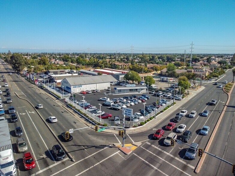 6050 Elder Creek Rd, Sacramento, CA à vendre - Photo de l’immeuble – Image 3 sur 4