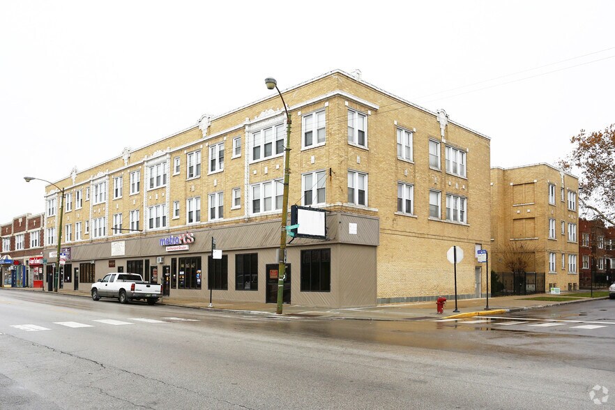 5944 W Roosevelt Rd, Chicago, IL à vendre - Photo de l’immeuble – Image 2 sur 29