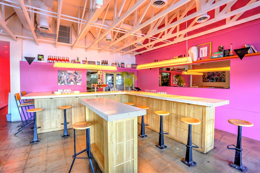 3510 W Sunset Blvd, Los Angeles, CA à louer - Photo de l’immeuble – Image 3 sur 6