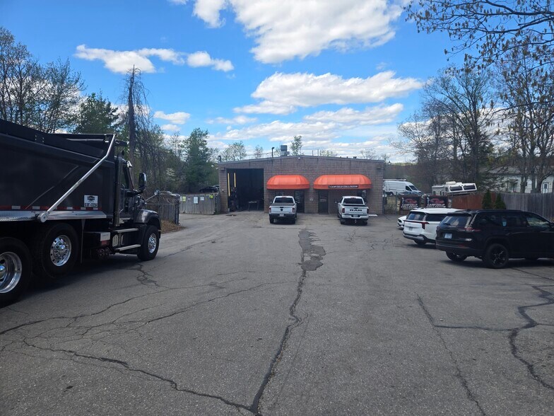 272 Sheffield Rd, Manchester, NH à louer - Photo de l’immeuble – Image 3 sur 16