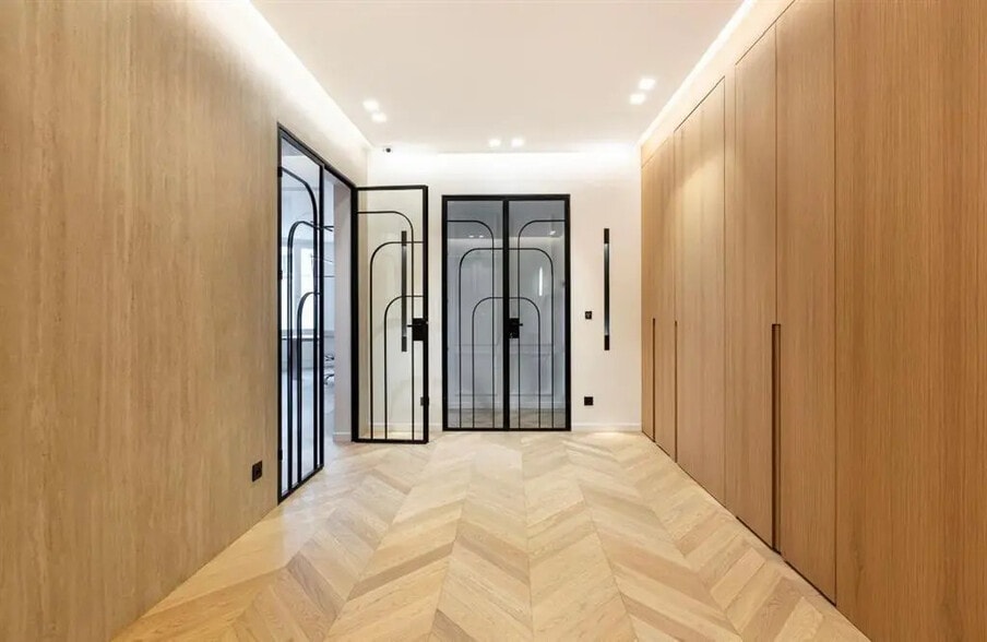 Bureau dans Paris à louer - Photo de l’immeuble – Image 1 sur 8