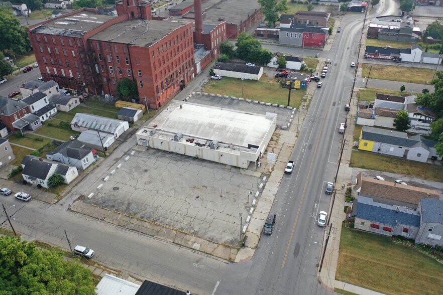 2421 W Market St, Louisville, KY à vendre - Photo de l’immeuble – Image 3 sur 22