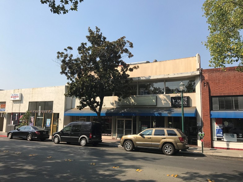 1357 N Main St, Walnut Creek, CA à louer - Photo de l’immeuble – Image 3 sur 6