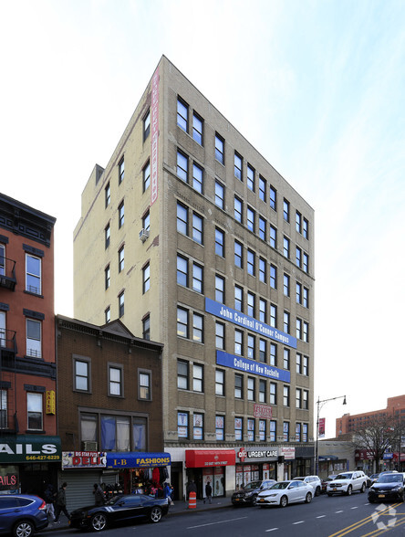 332 E 149th St, Bronx, NY à louer - Photo de l’immeuble – Image 1 sur 16